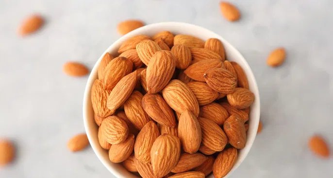 Amêndoas: 10 benefícios comprovados para a saúde e sugestões de consumo - Imagem do artigo