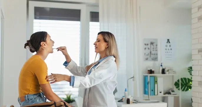 Herpes na língua: sintomas, transmissão, diagnóstico e tratamento - Imagem do artigo