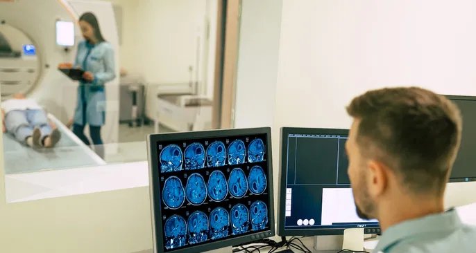Tomografia do crânio: exame avalia cérebro, ossos e vasos sanguíneos em até 30 minutos - Imagem do artigo