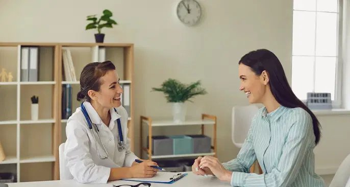 Menstruação marrom: 14 possíveis causas e sinais de alerta - Imagem do artigo