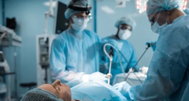 Hemorragia pós-parto: perda acima de 500 mL preocupa e pode ser fatal - Imagem do artigo